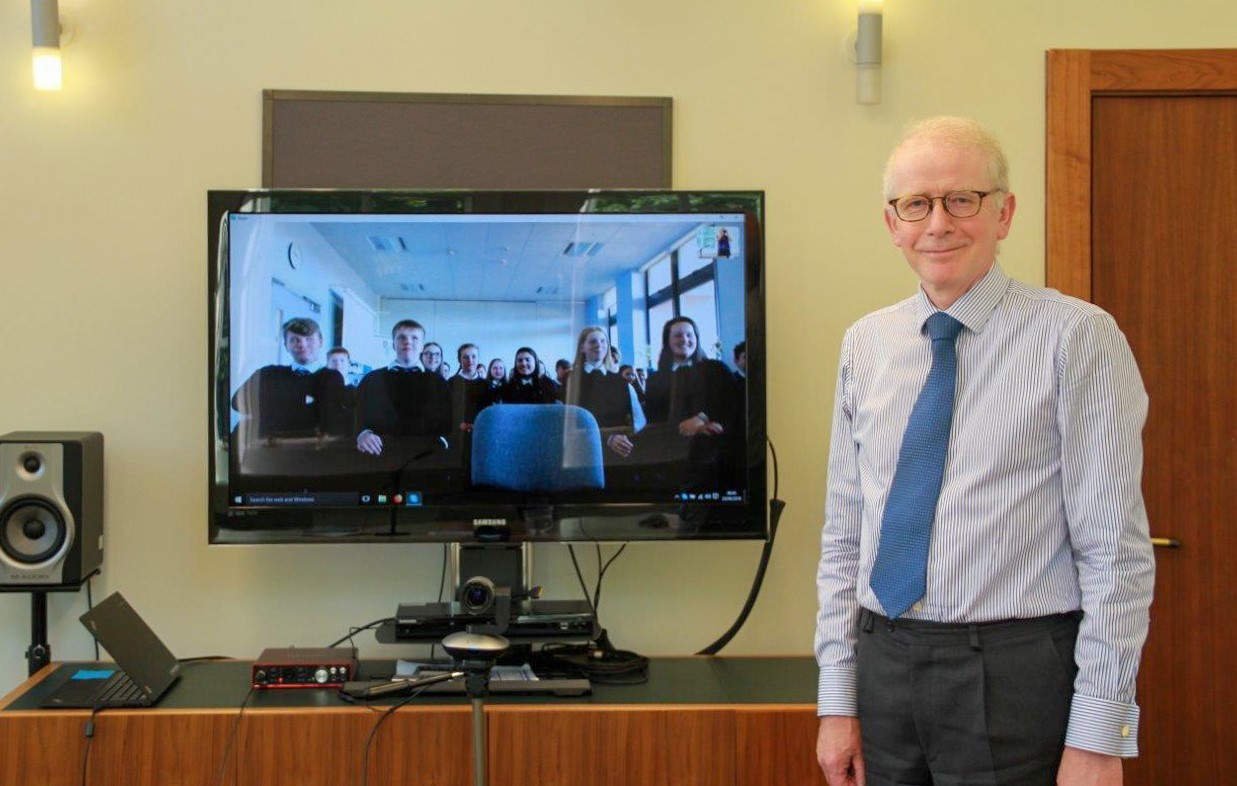 Lord Reed Ask a justice with Students on a TV Screen
